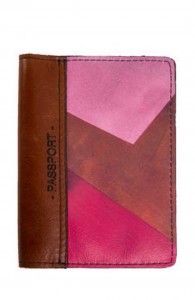 porta-passaporte-pink-Torus-Art-Collection-Fabi-Loos